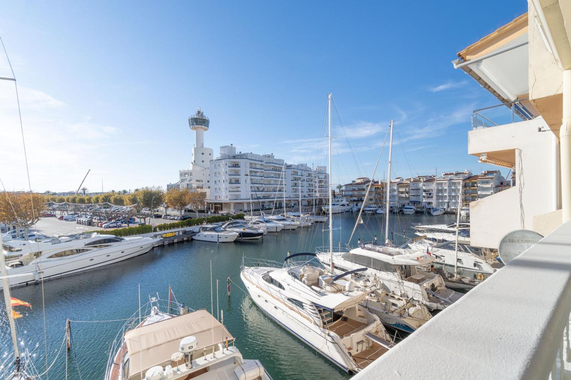 Moderno Apartamento Frente Al Canal Con Terrazas Lejlighed Empuriabrava Eksteriør billede